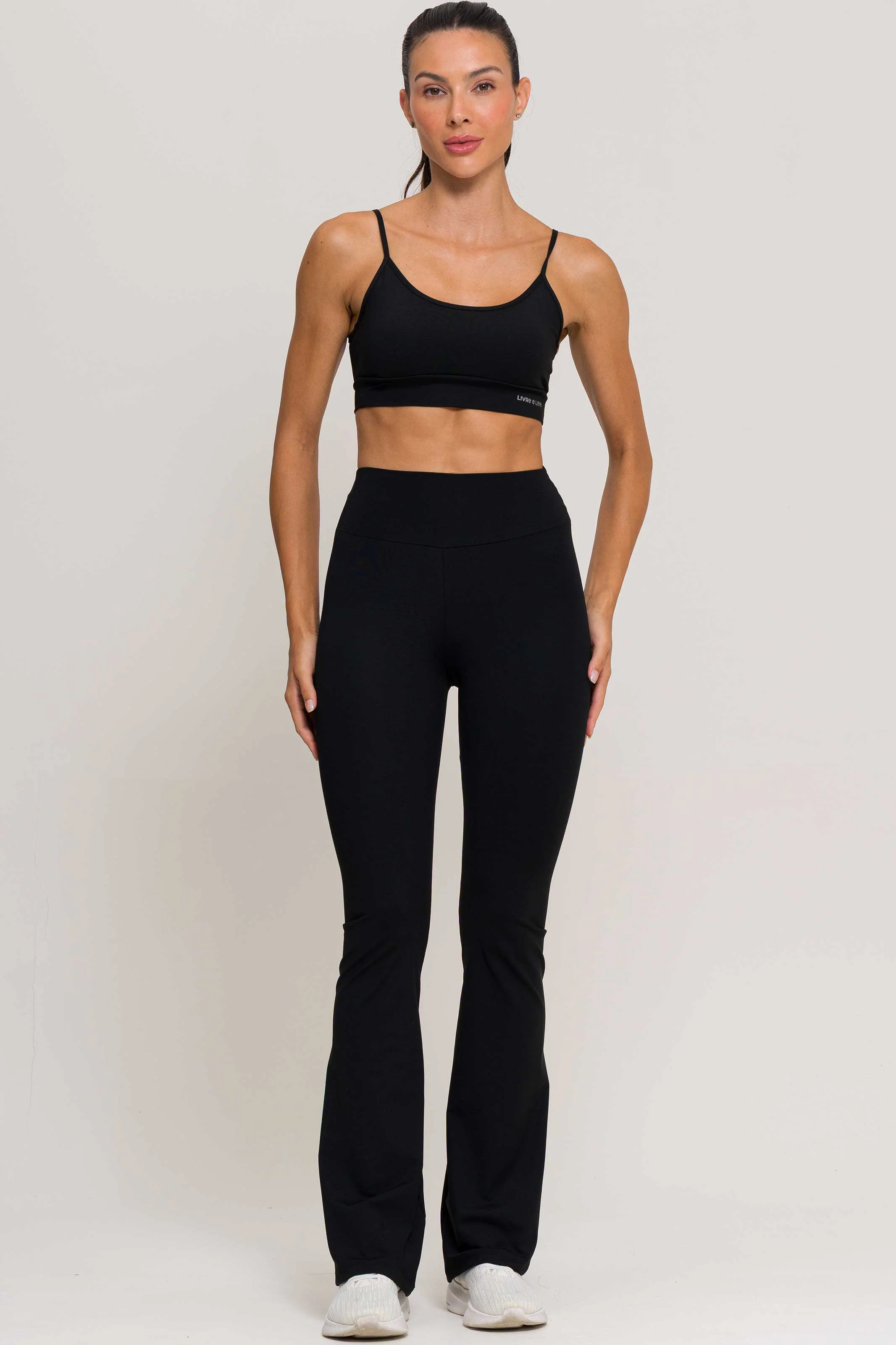 Calça Flare de Poliamida Preta - Image 4