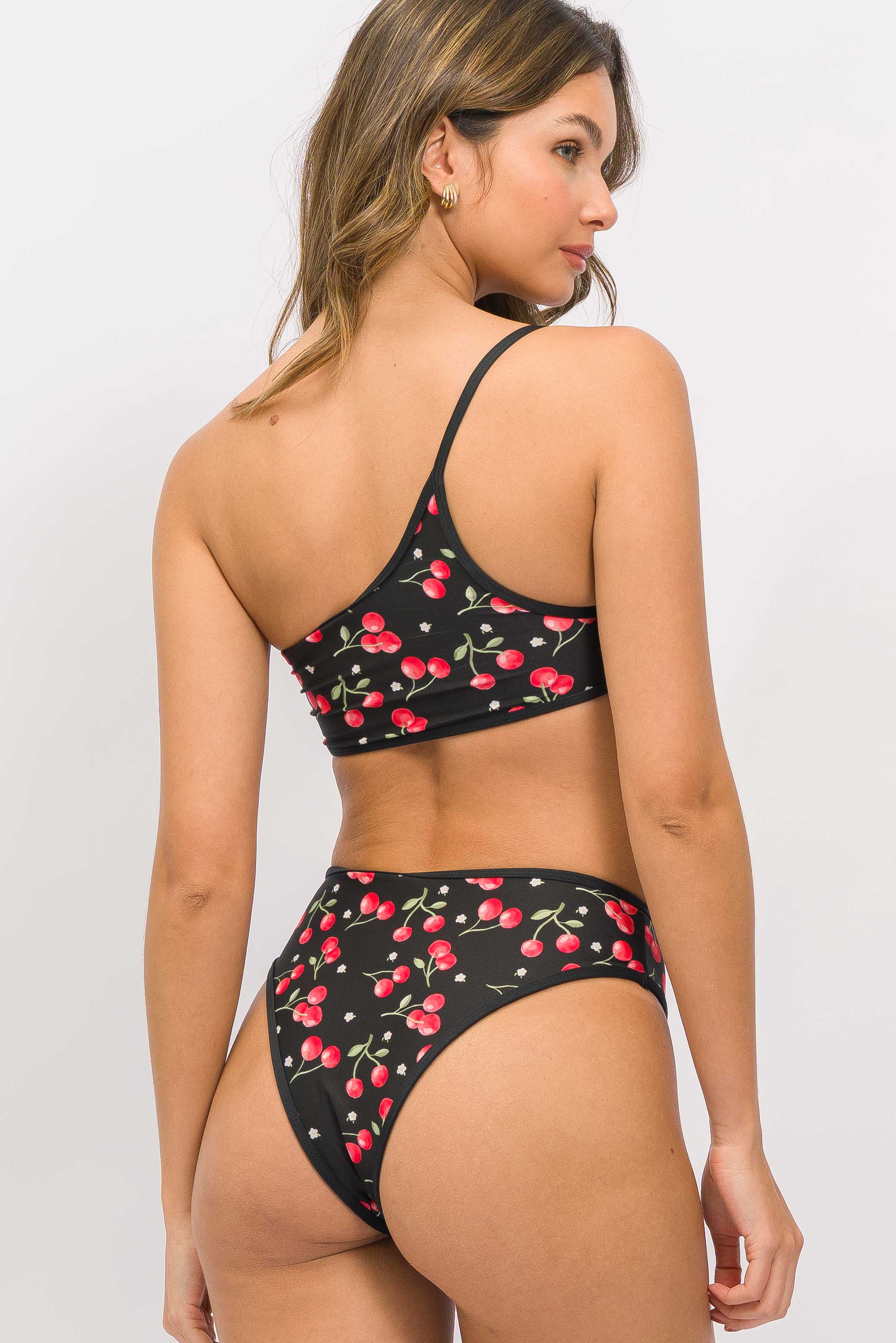 Biquíni Ombro Só e Calcinha Hot Pants Cereja - Image 2