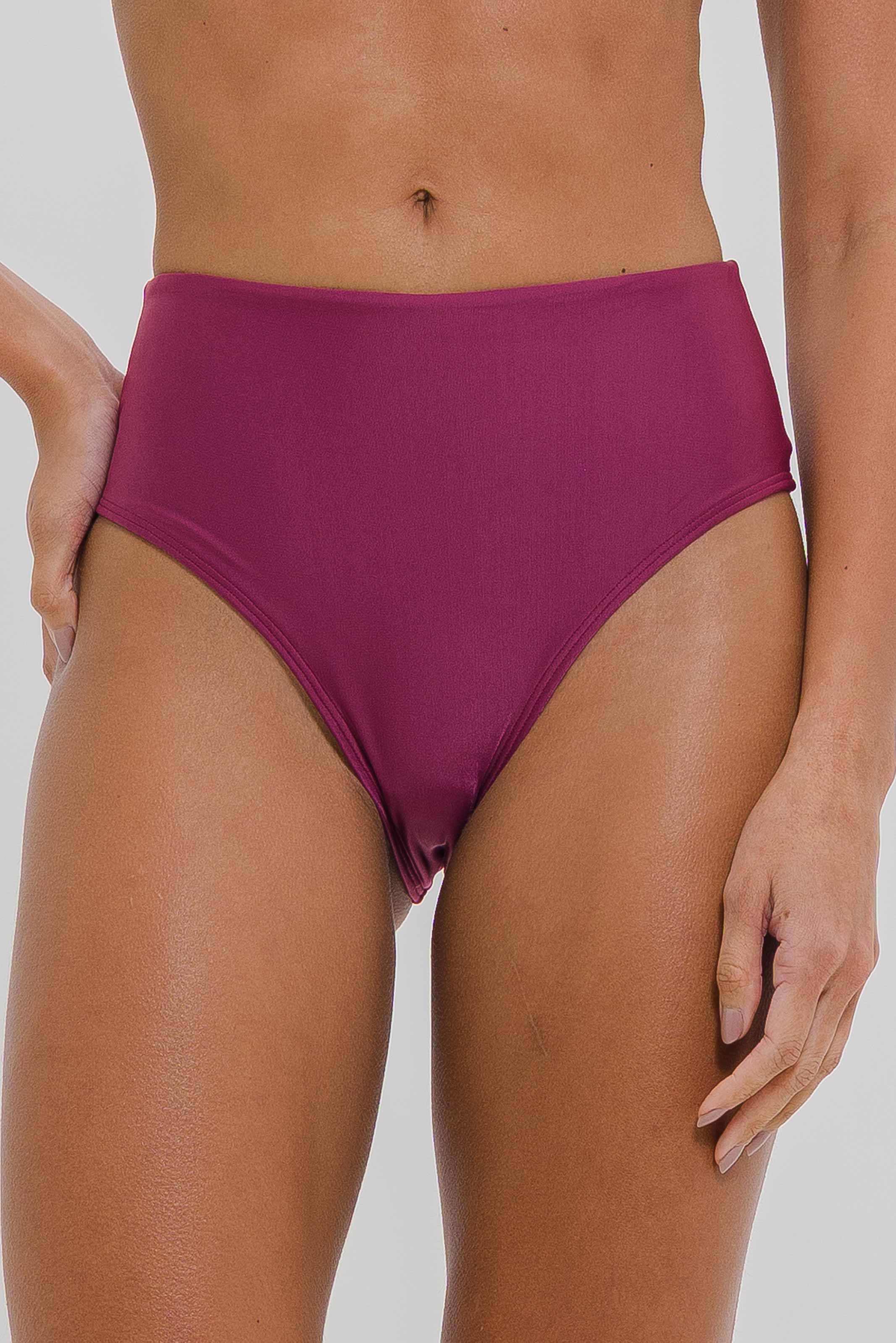 Biquíni Ombro Só e Calcinha Hot Pants Rosa - Image 5