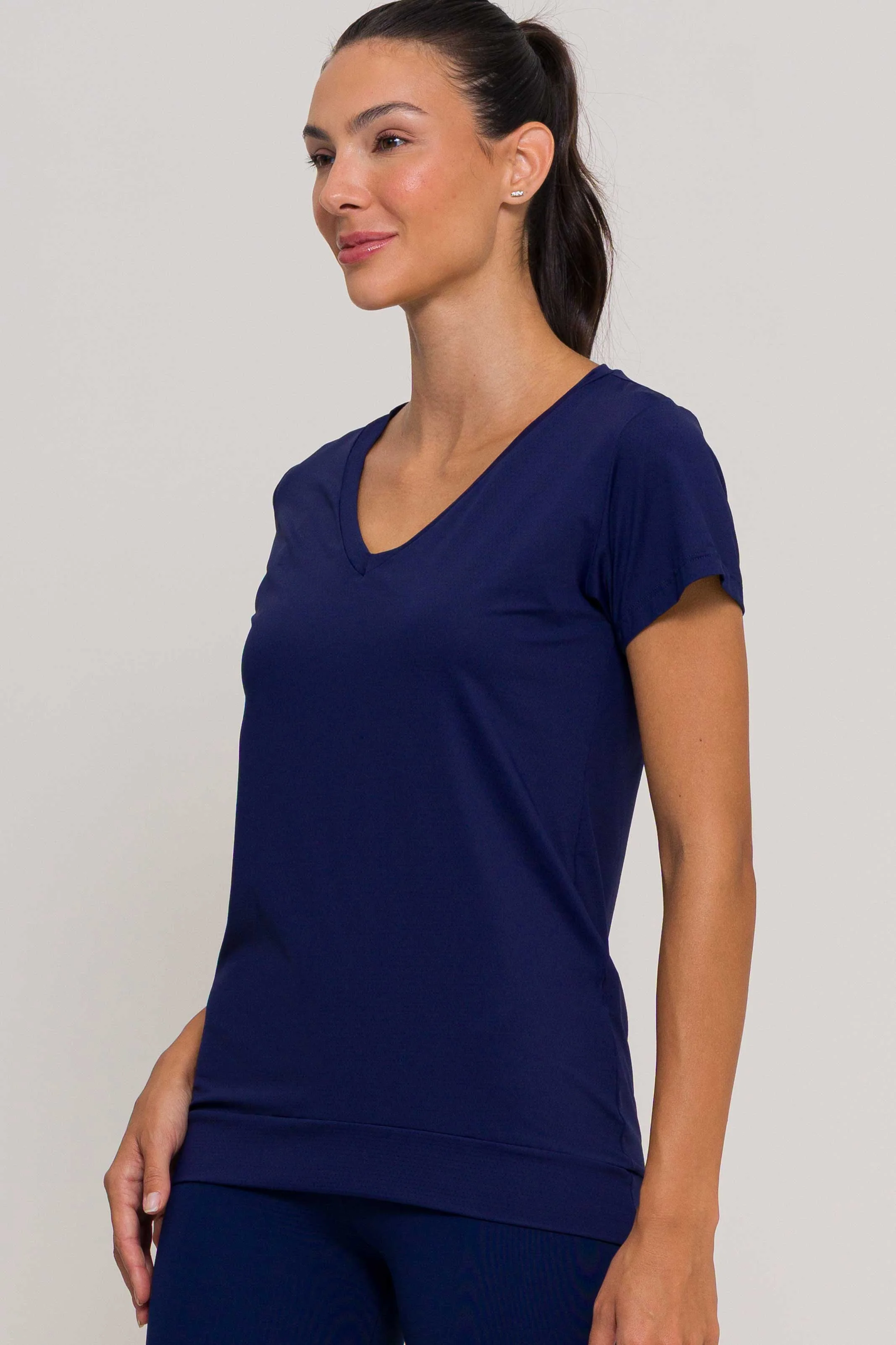 Blusa de Poliamida Gola V Marinho - Image 3