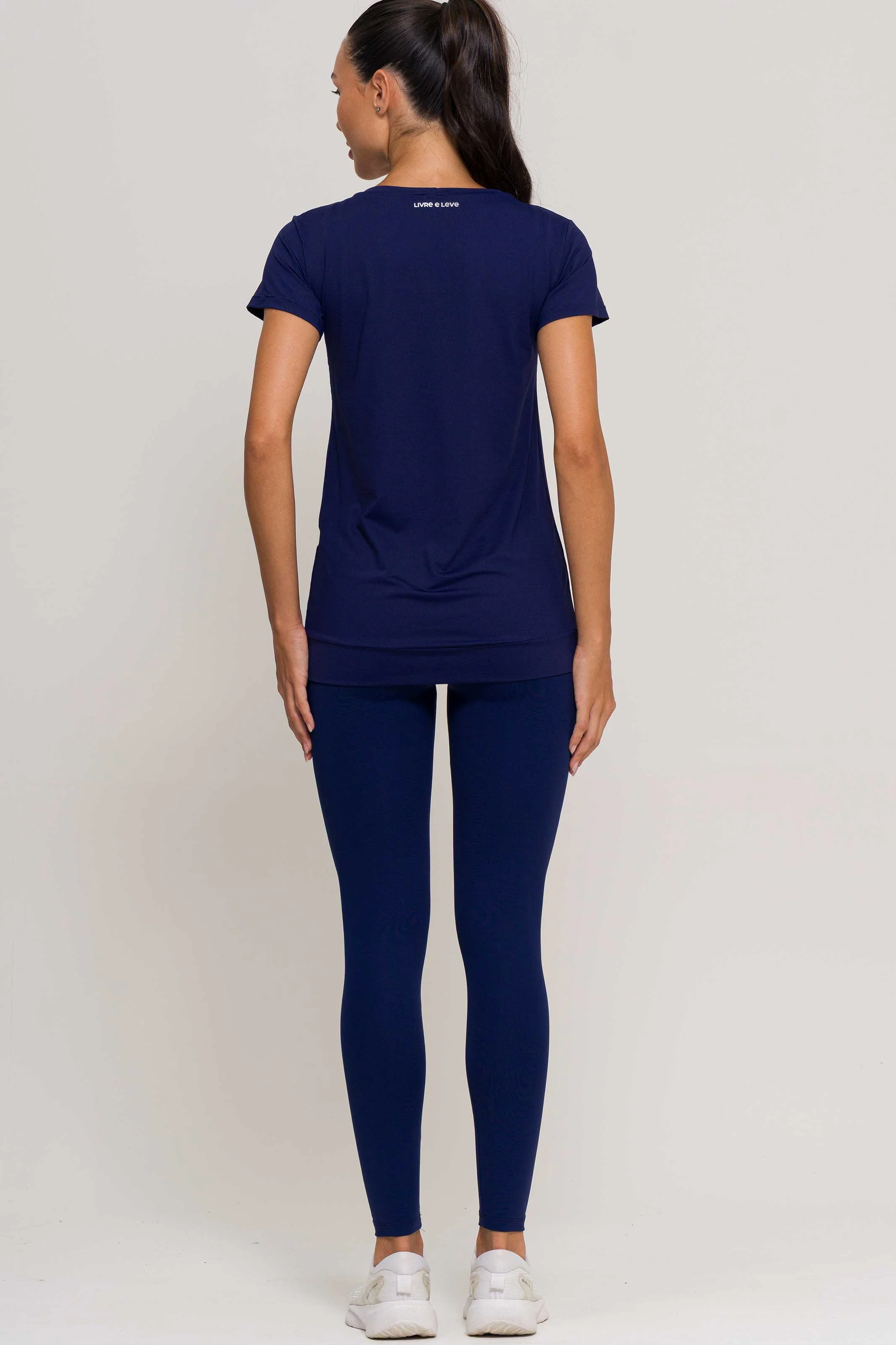 Blusa de Poliamida Gola V Marinho - Image 5