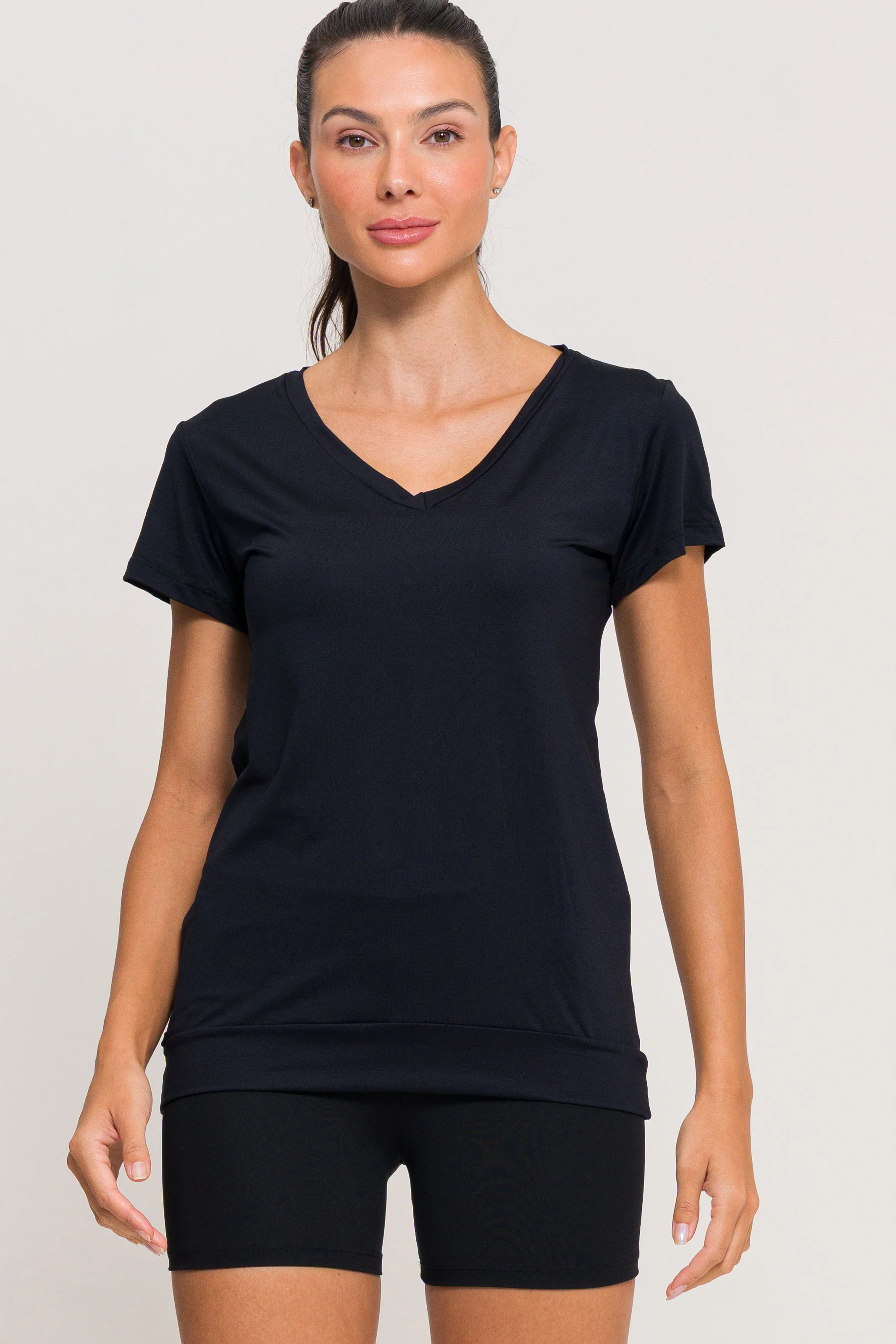 Blusa de Poliamida Gola V Preta - Image 5
