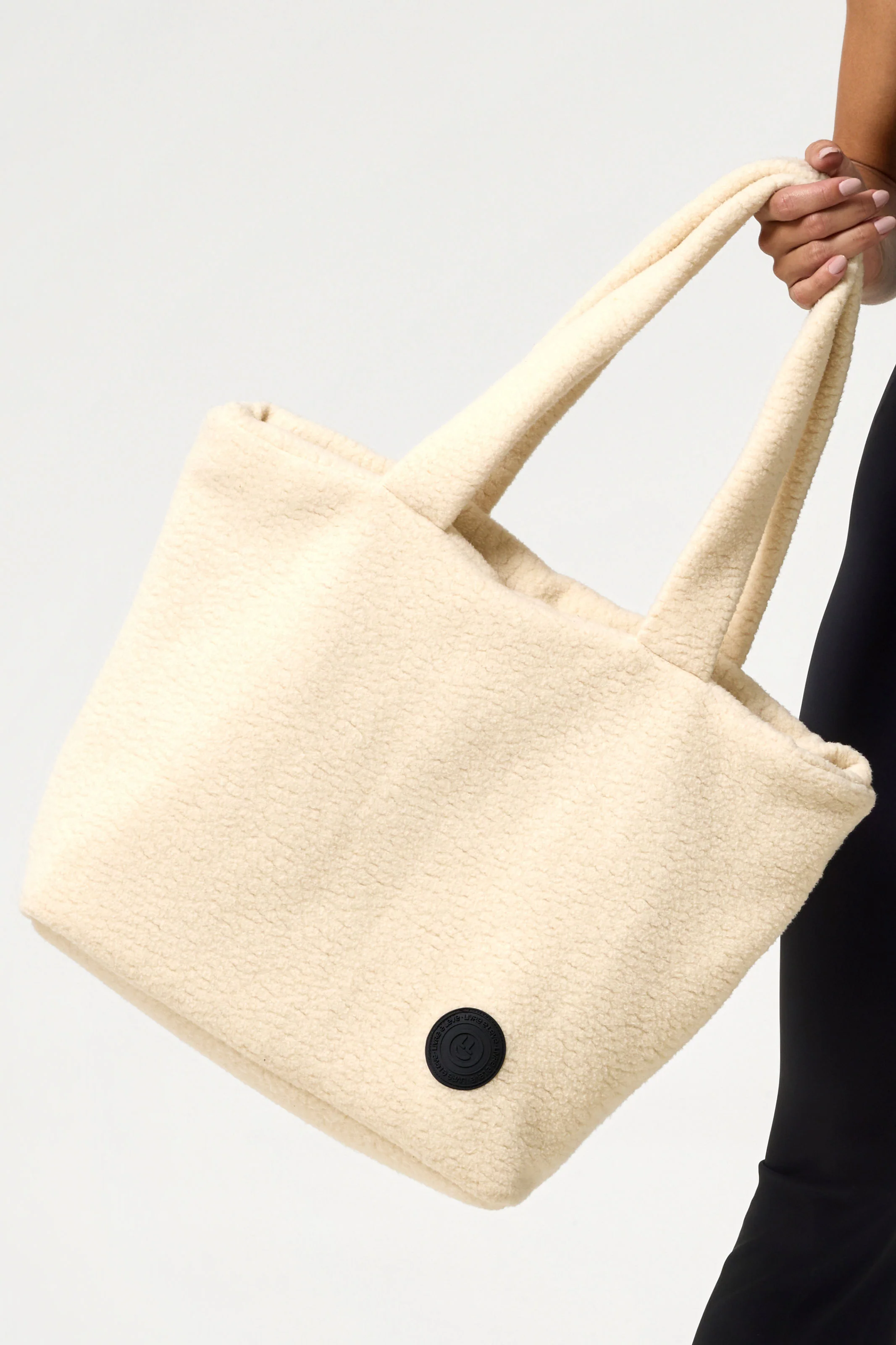 Bolsa Peluciada Bege - Image 3
