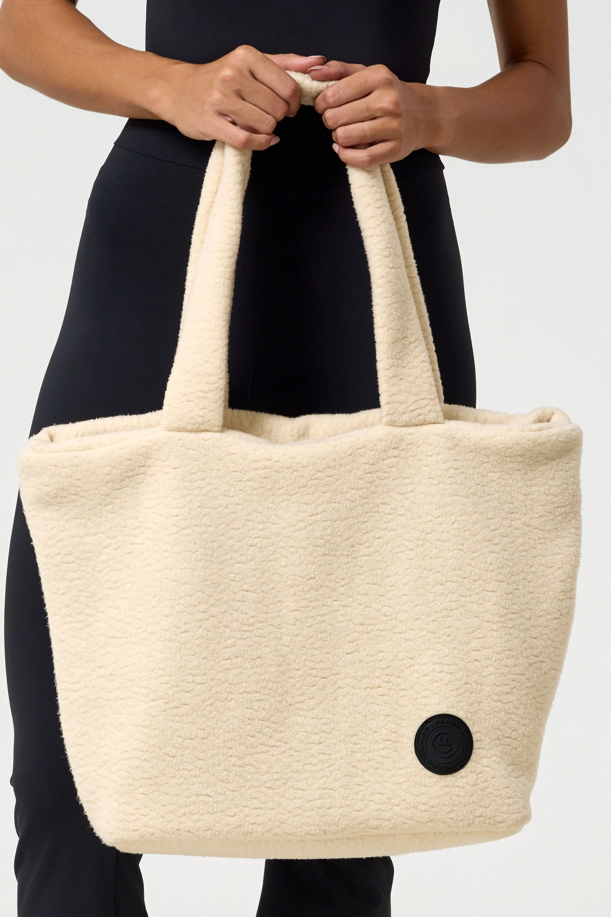 Bolsa Peluciada Bege - Image 4