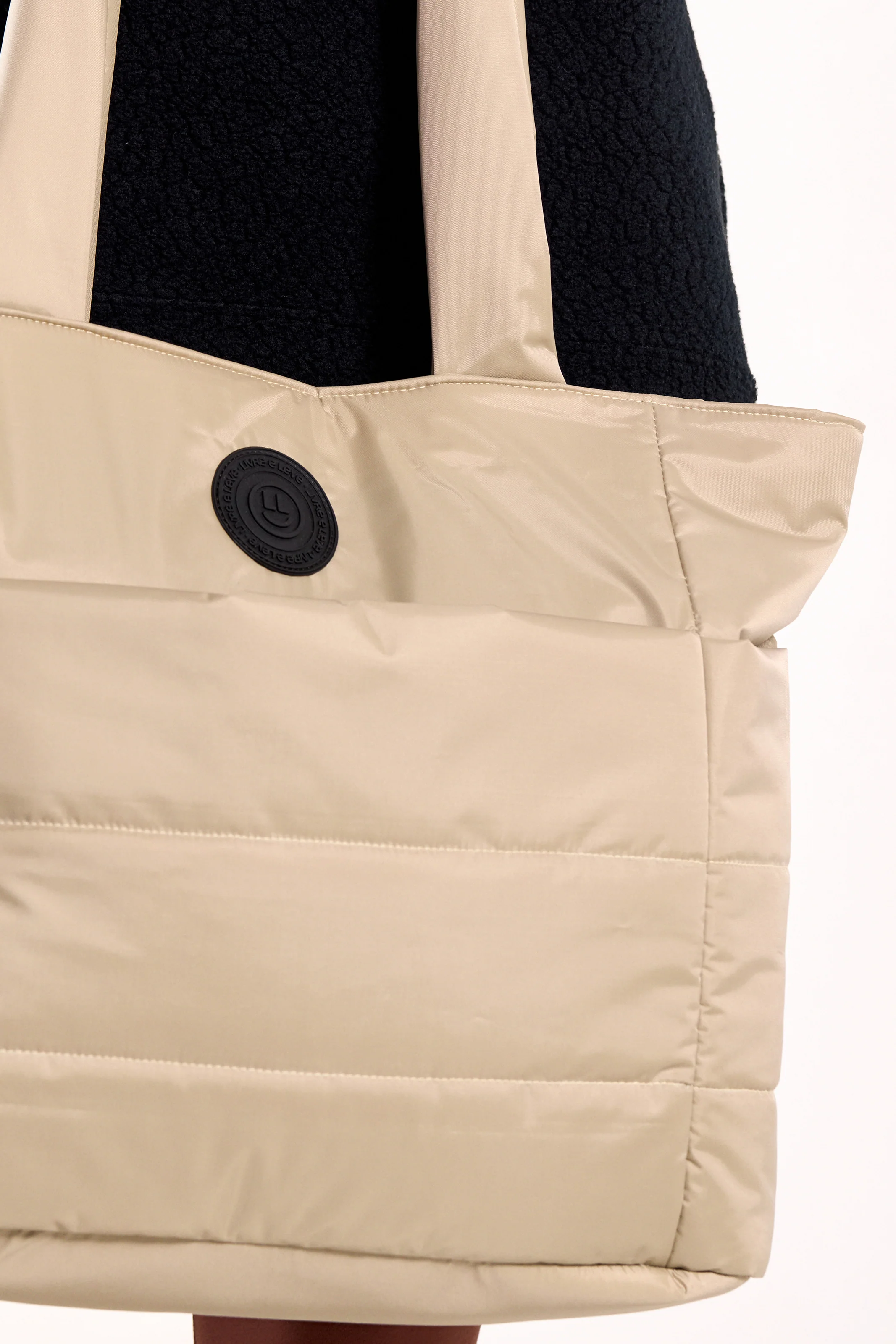 Bolsa Puffer Bege - Image 5