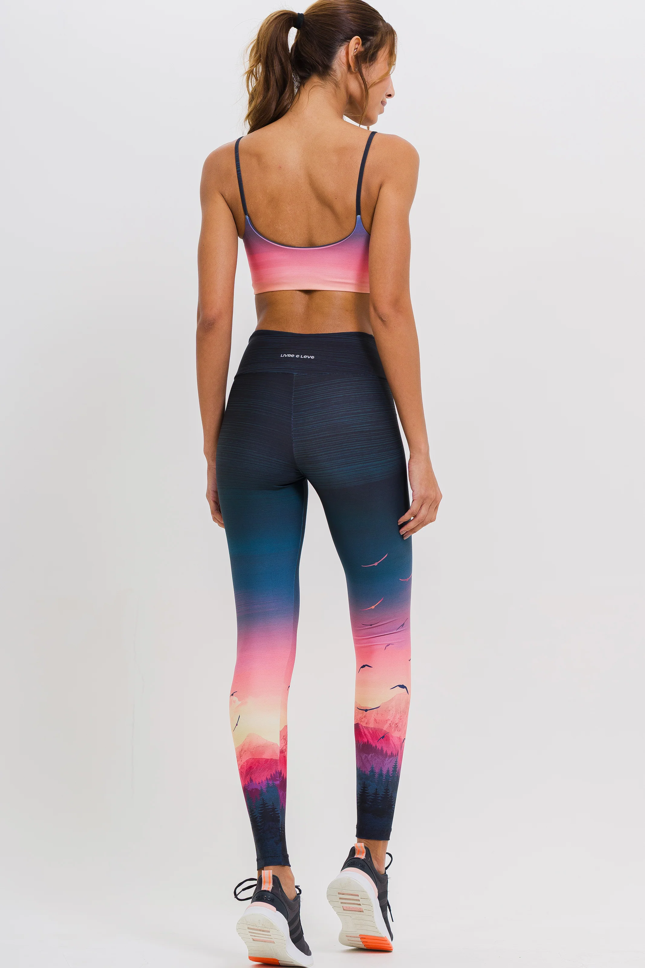 Conjunto Top Alcinha e Legging Harmonia - Image 3