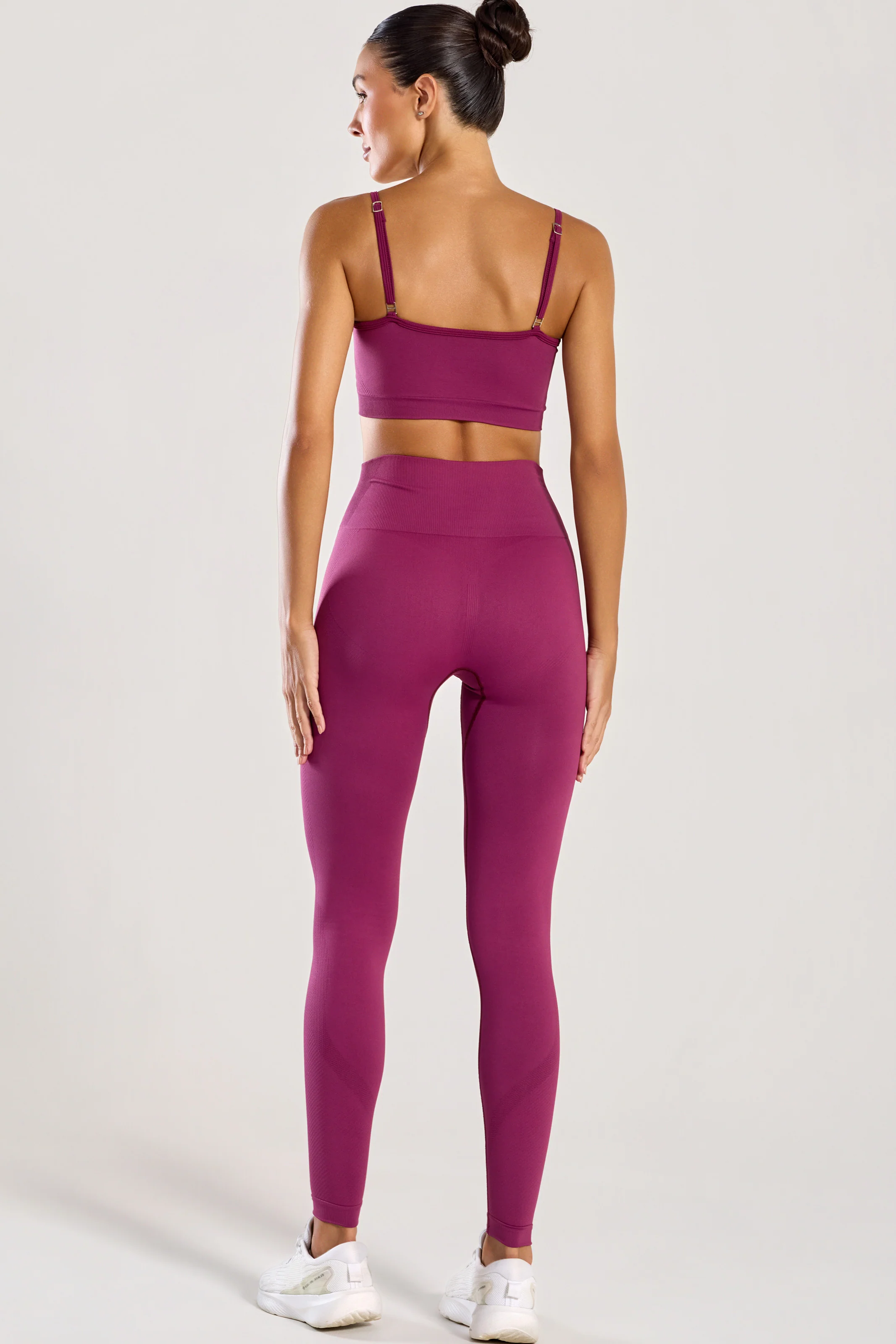 Conjunto Top Alcinha e Legging Sem Costura Rosa - Image 4