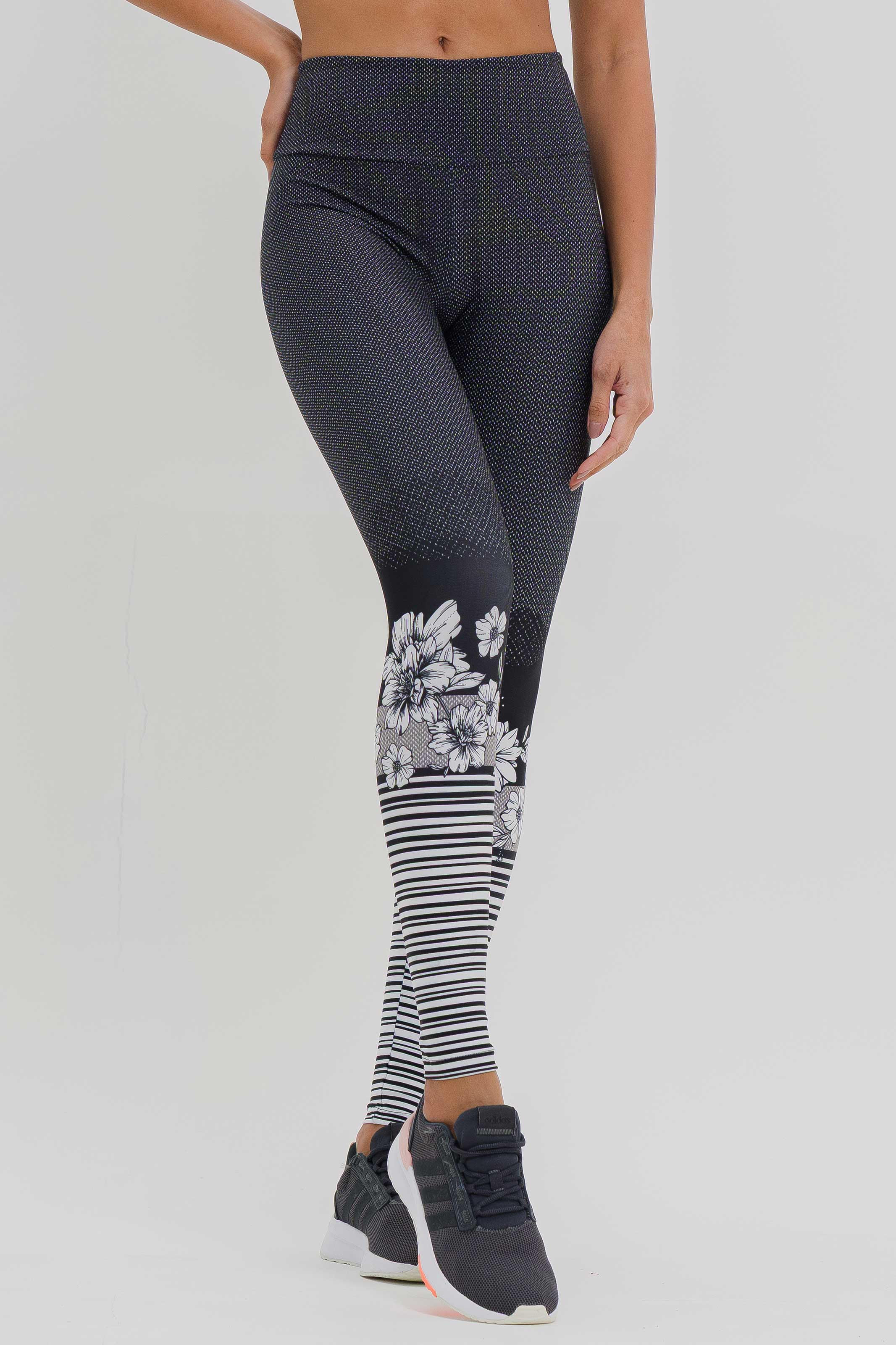 Conjunto Top com Regulagem e Legging Start - Image 5
