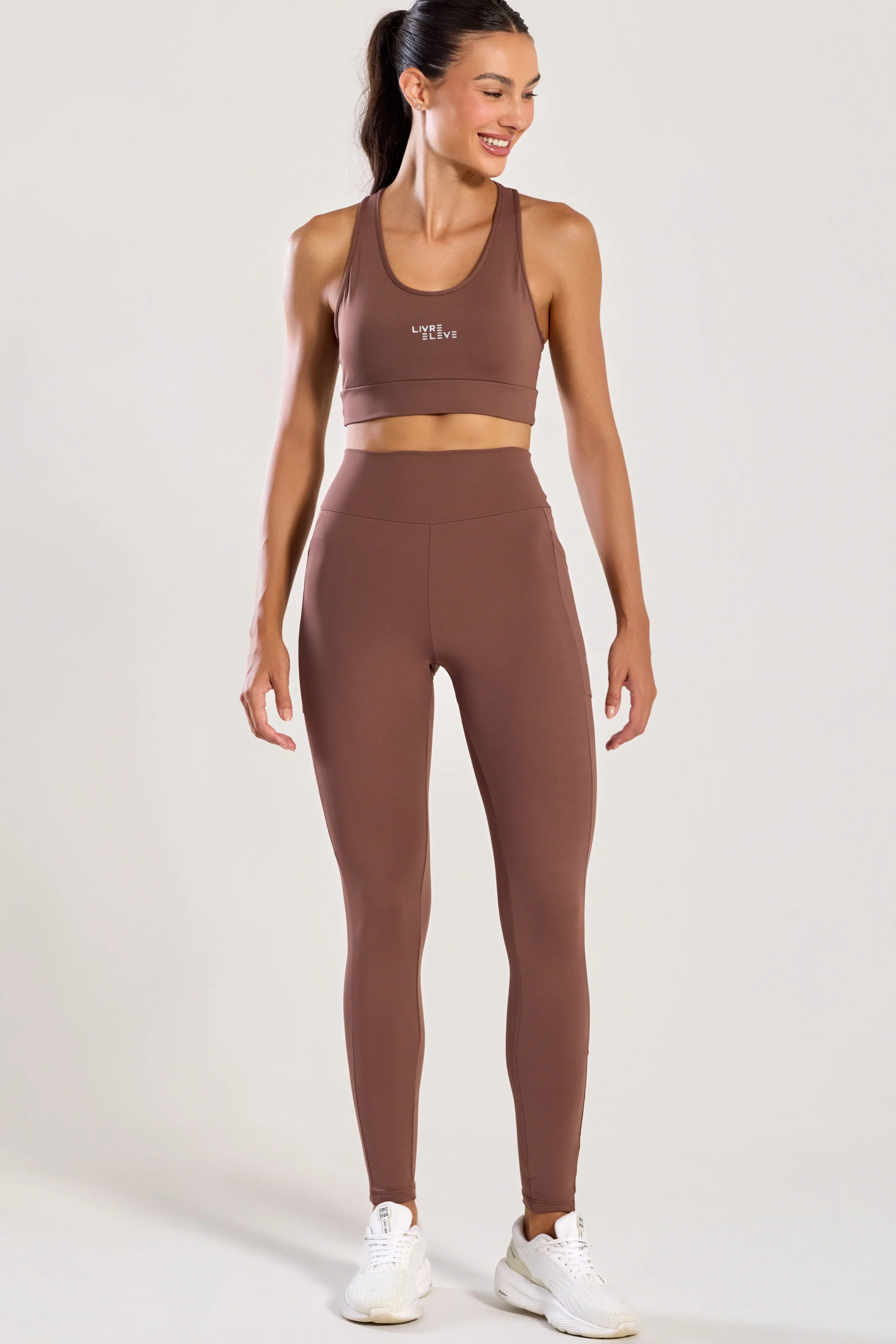 Conjunto Top e Legging com Bolso Marrom - Image 5