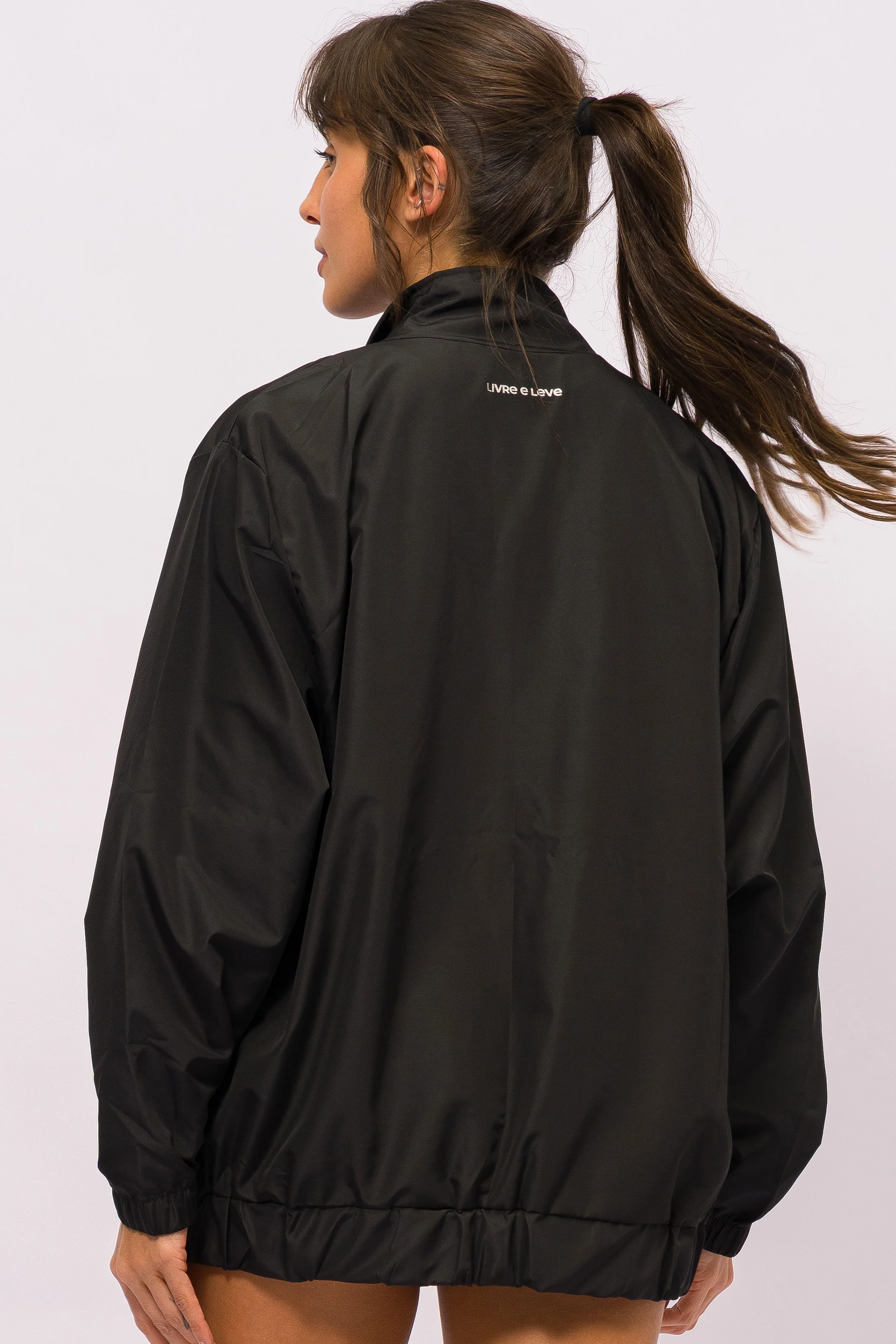 Corta Vento Preto - Image 3