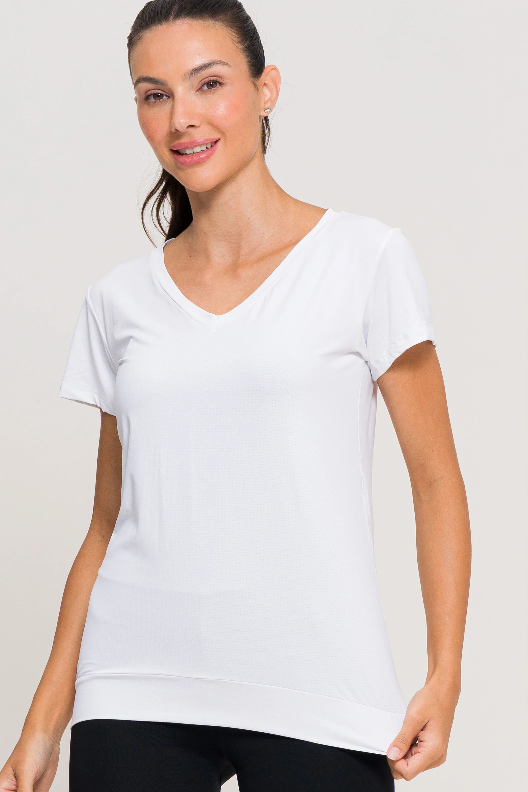 Kit com 3 Blusas Poliamida Gola V - Image 3