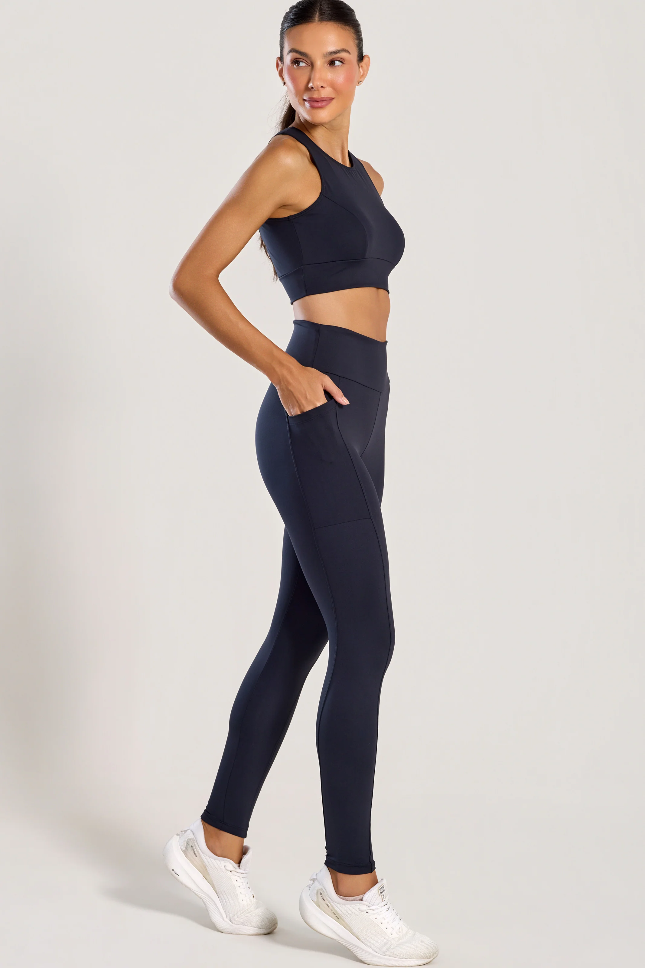 Legging com Bolso Anticelulite Preta - Image 5
