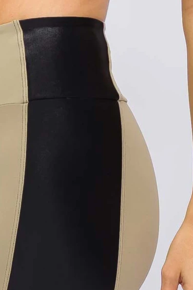 Legging Bege com Recorte Preto - Image 5