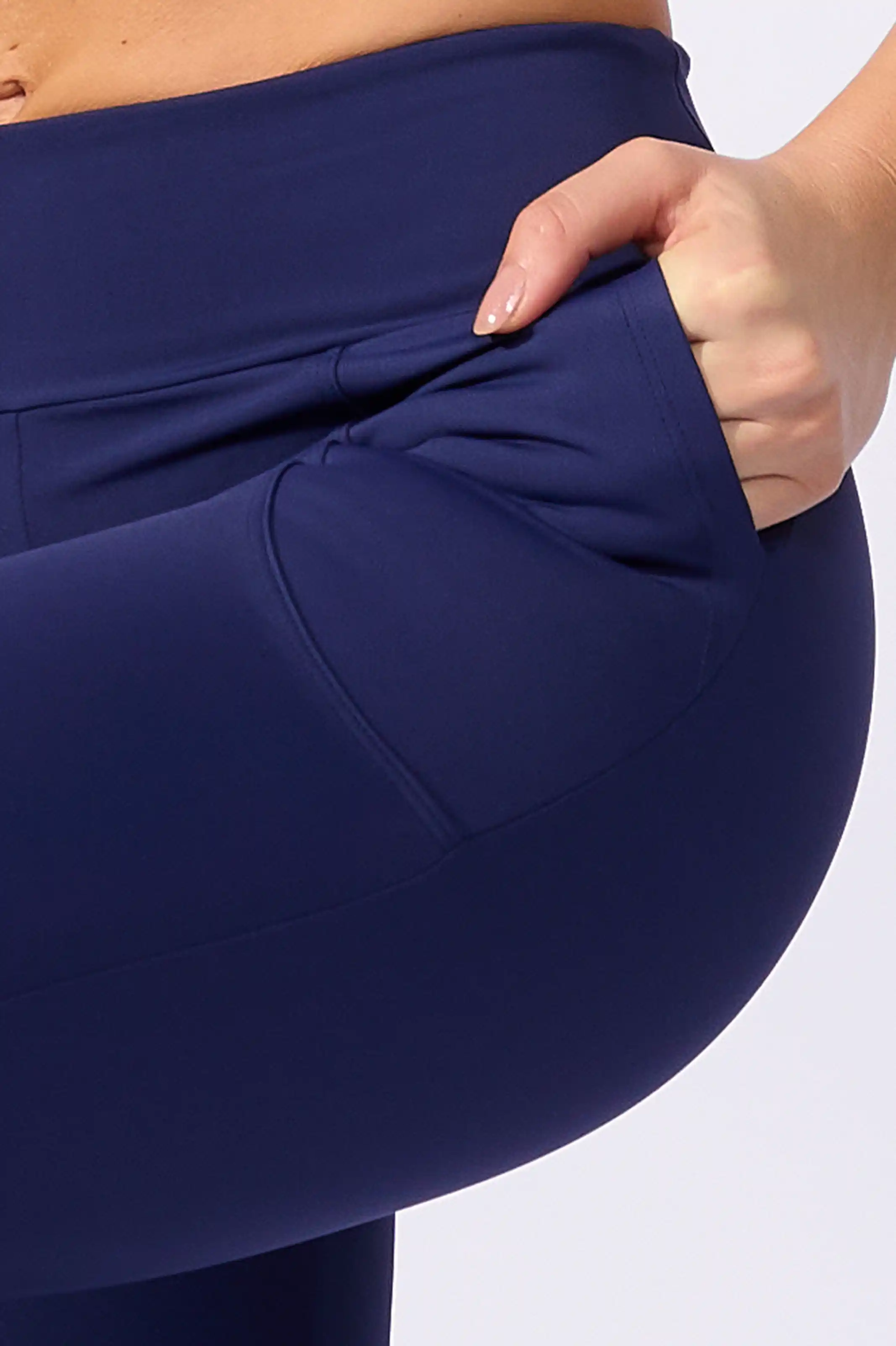 Legging Modeladora com Bolsos na Frente Marinho - Image 4
