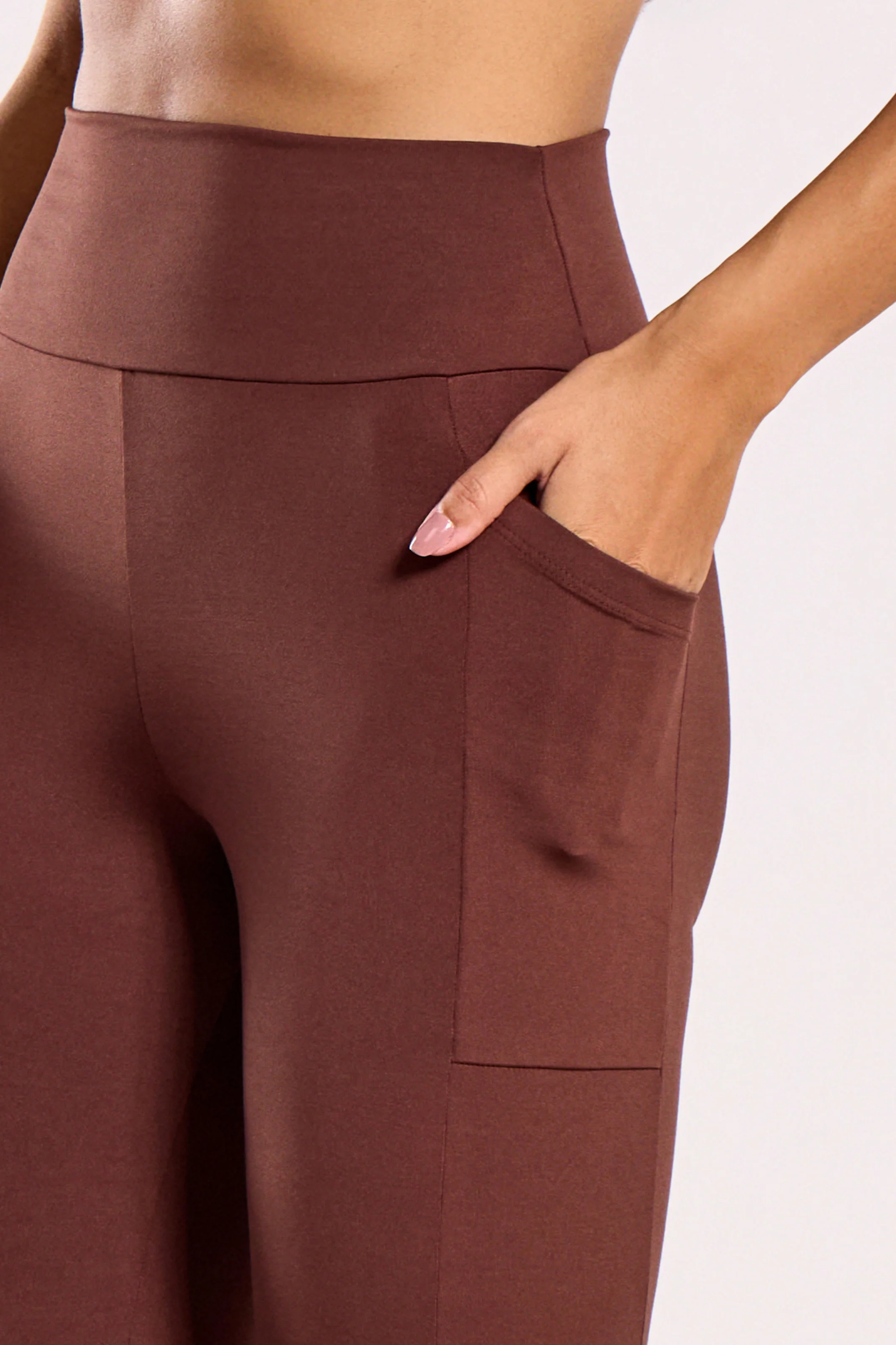 Legging Térmica com Bolso Marrom - Image 4