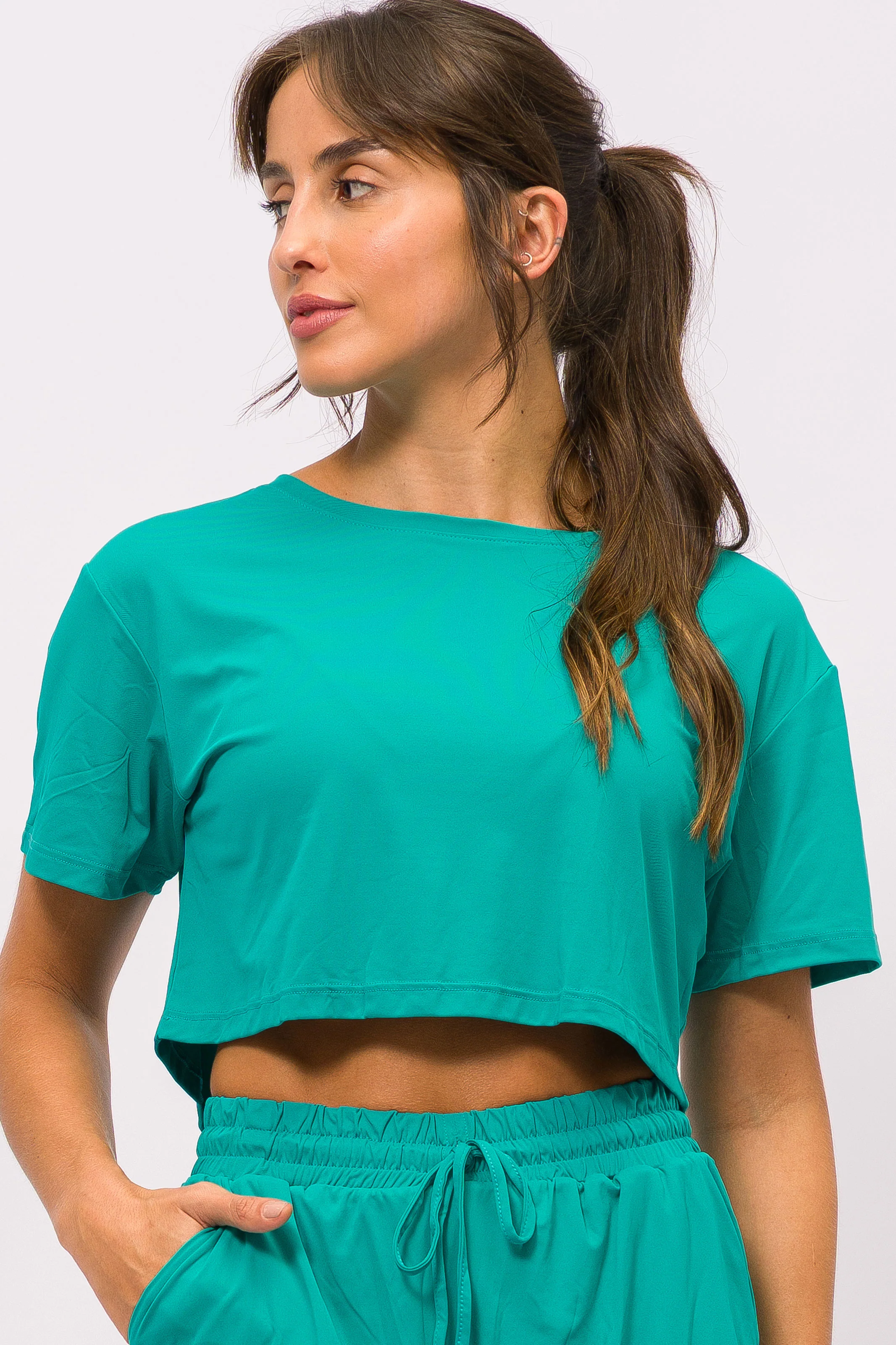 T-Shirt Cropped de Poliamida Malaquita - Image 3