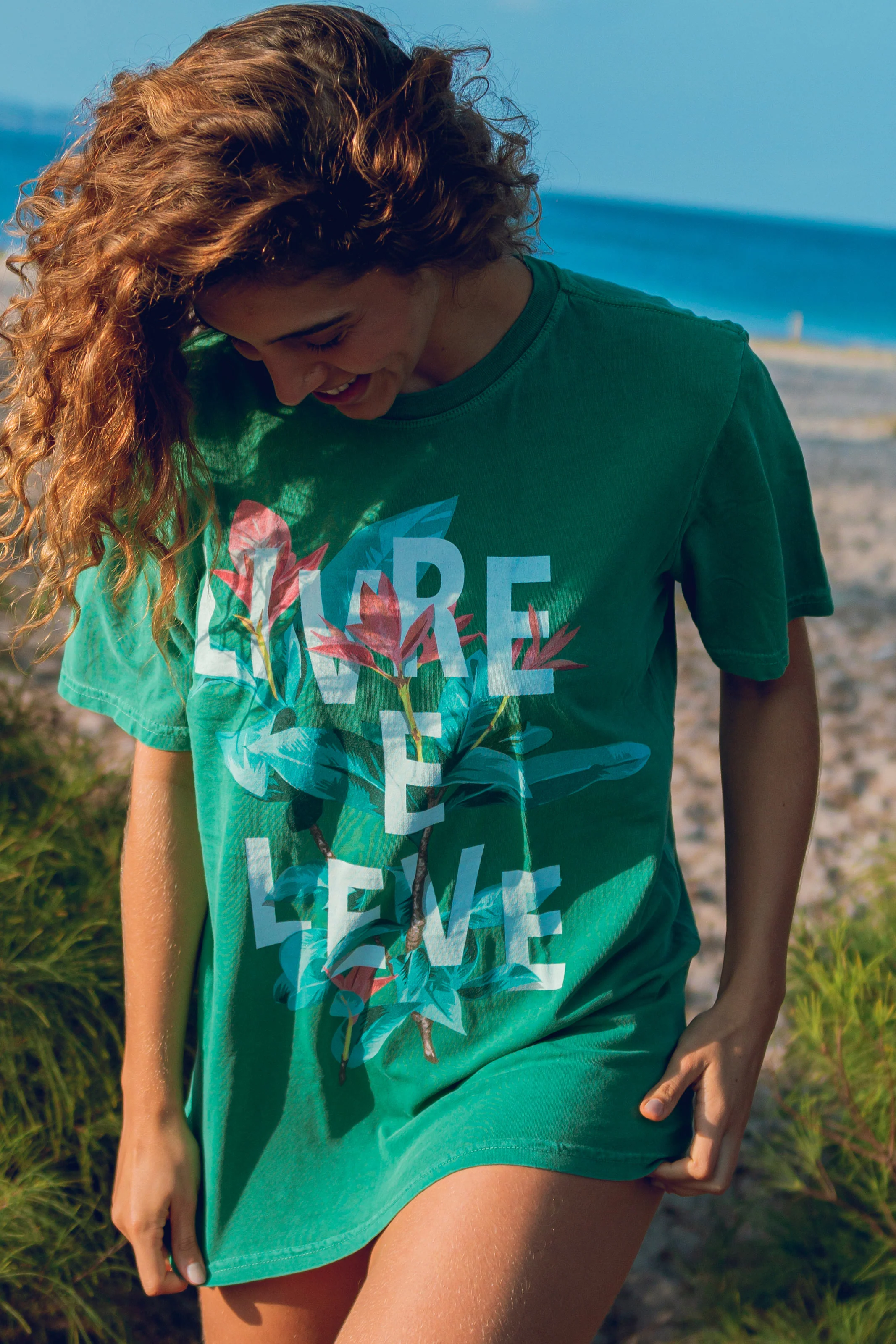 T-Shirt Estonada Livre e Leve Floral - Image 3