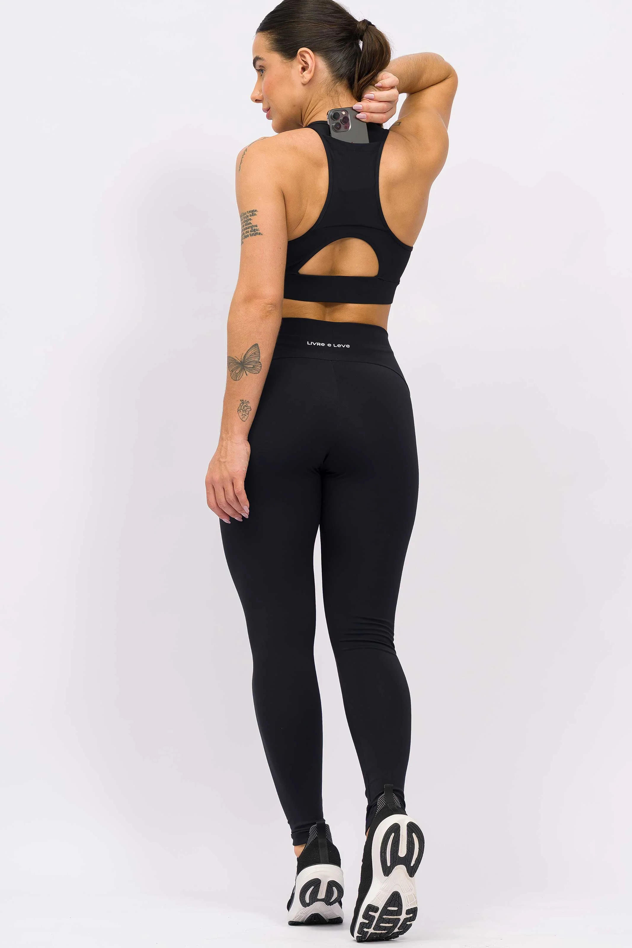 Top de Sustentação com Bolsinho Preto - Image 5